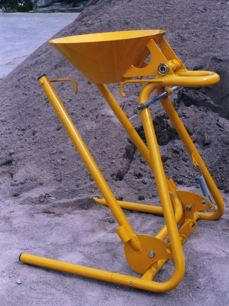 Sandhopper Portable Sandbag filler — Sackmaker